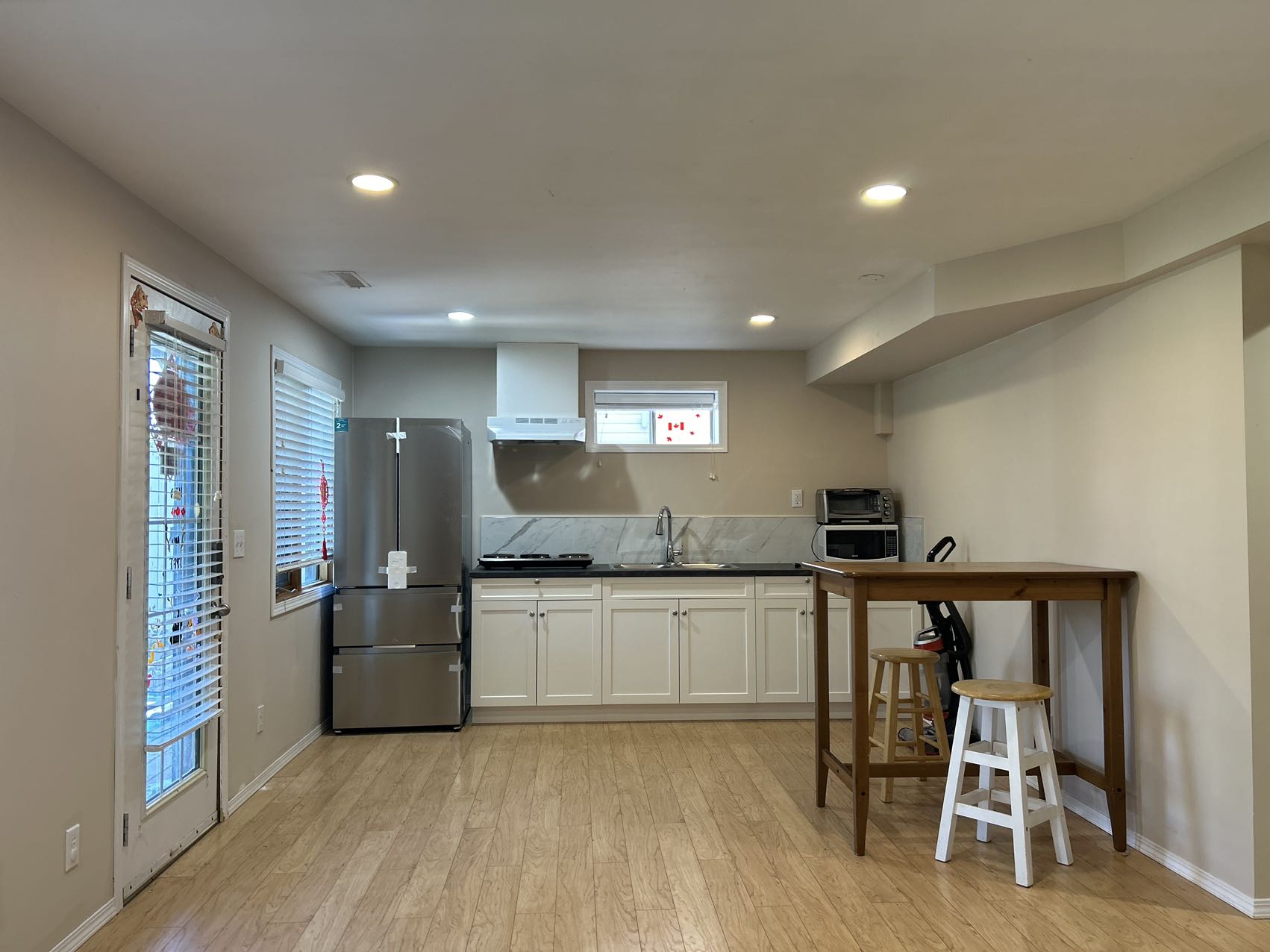 卡尔加里北区Harvest hill两室 walkout出租