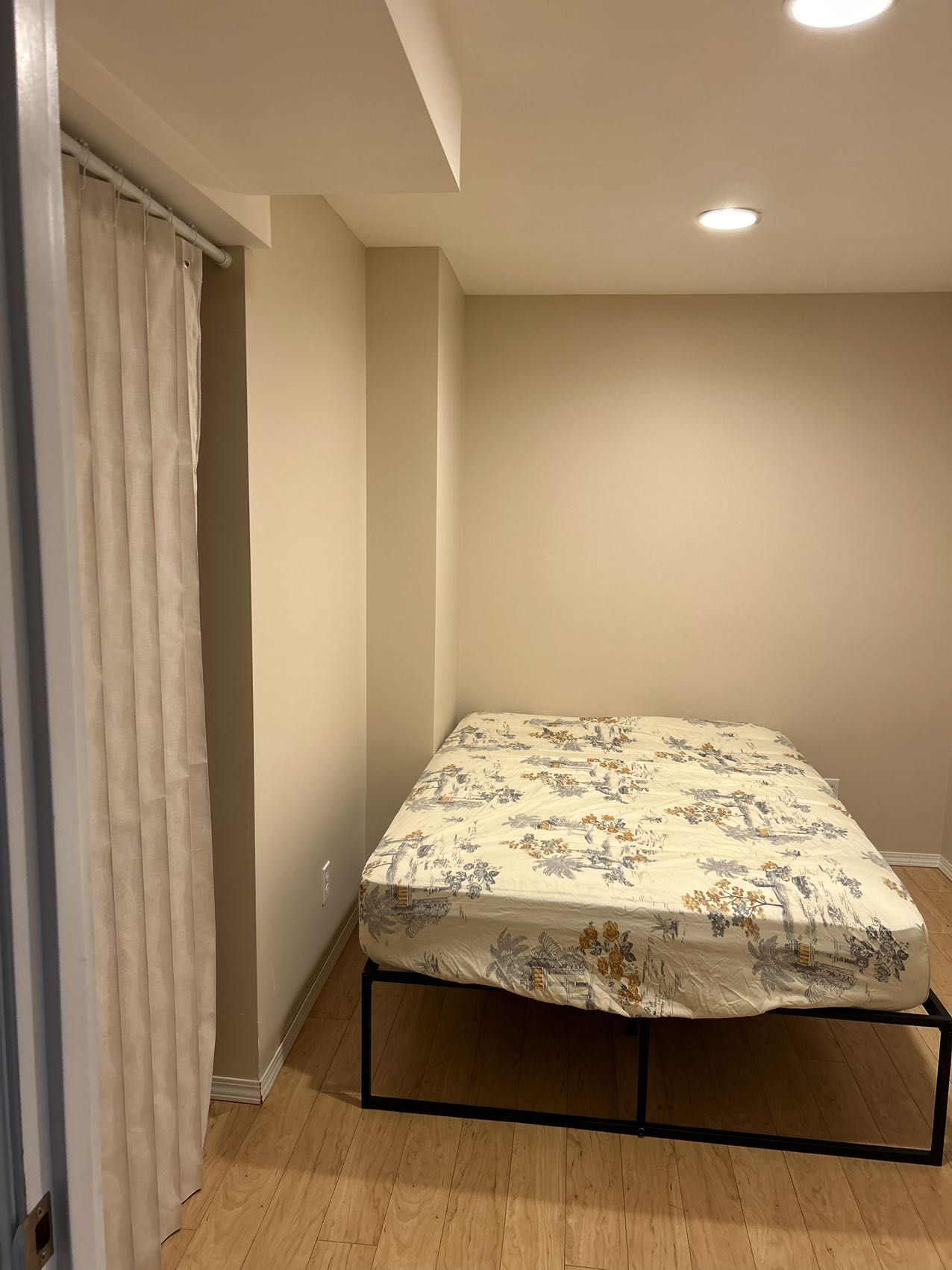 卡尔加里北区Harvest hill两室 walkout出租