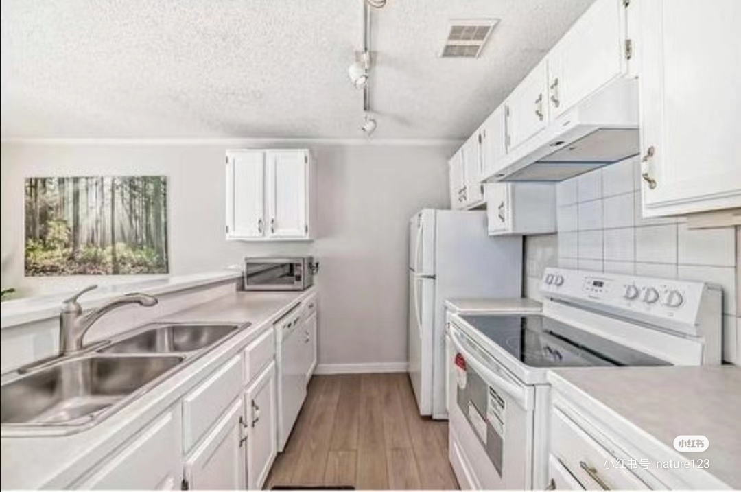 Mcknight附近社区2楼超大采光两卧招租