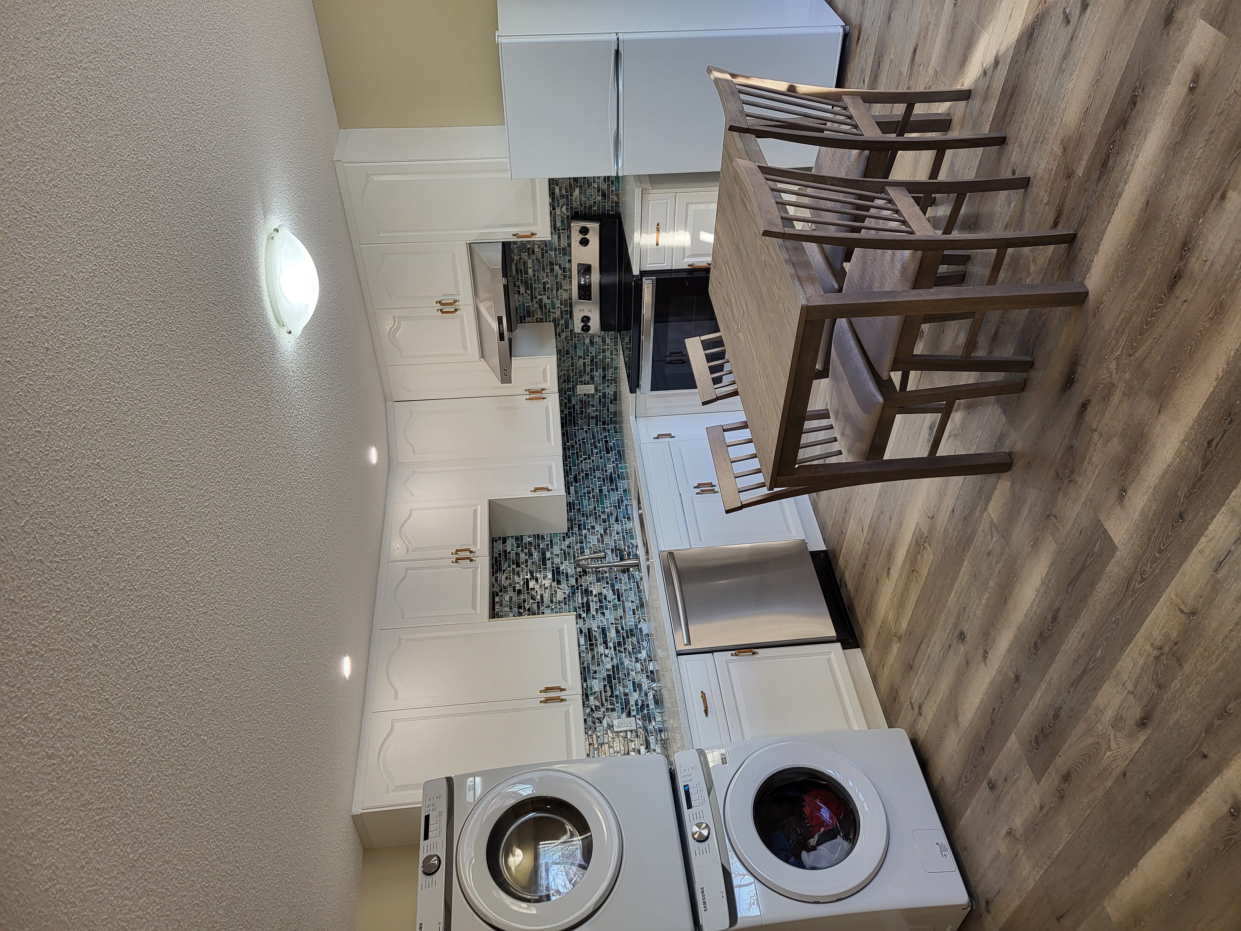 卡尔加里西北Panorama Hills 合法Walkout Basement 出租